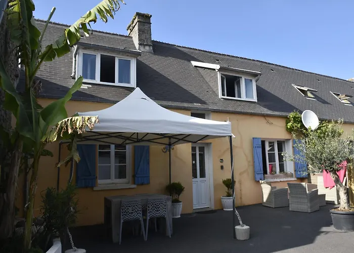 Rose Des Vents - Piscine Jusqu'au 15 Septembre, Jardin Botanique, Commerces&mer * Surtainville